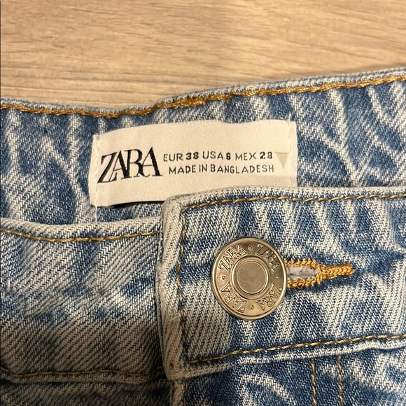 Zara Jean Shorts - Picture 3 of 7